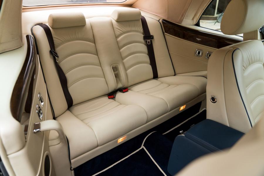 Интерьер Bentley Azure 1995 года  (NA) (фото 11 из 57)